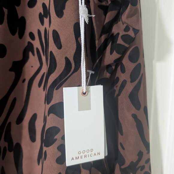 Good American | Mesh Bodysuit in Warped Leopard004 - Picture 5 of 13